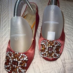 UGC; Adrienne Vittadini flat